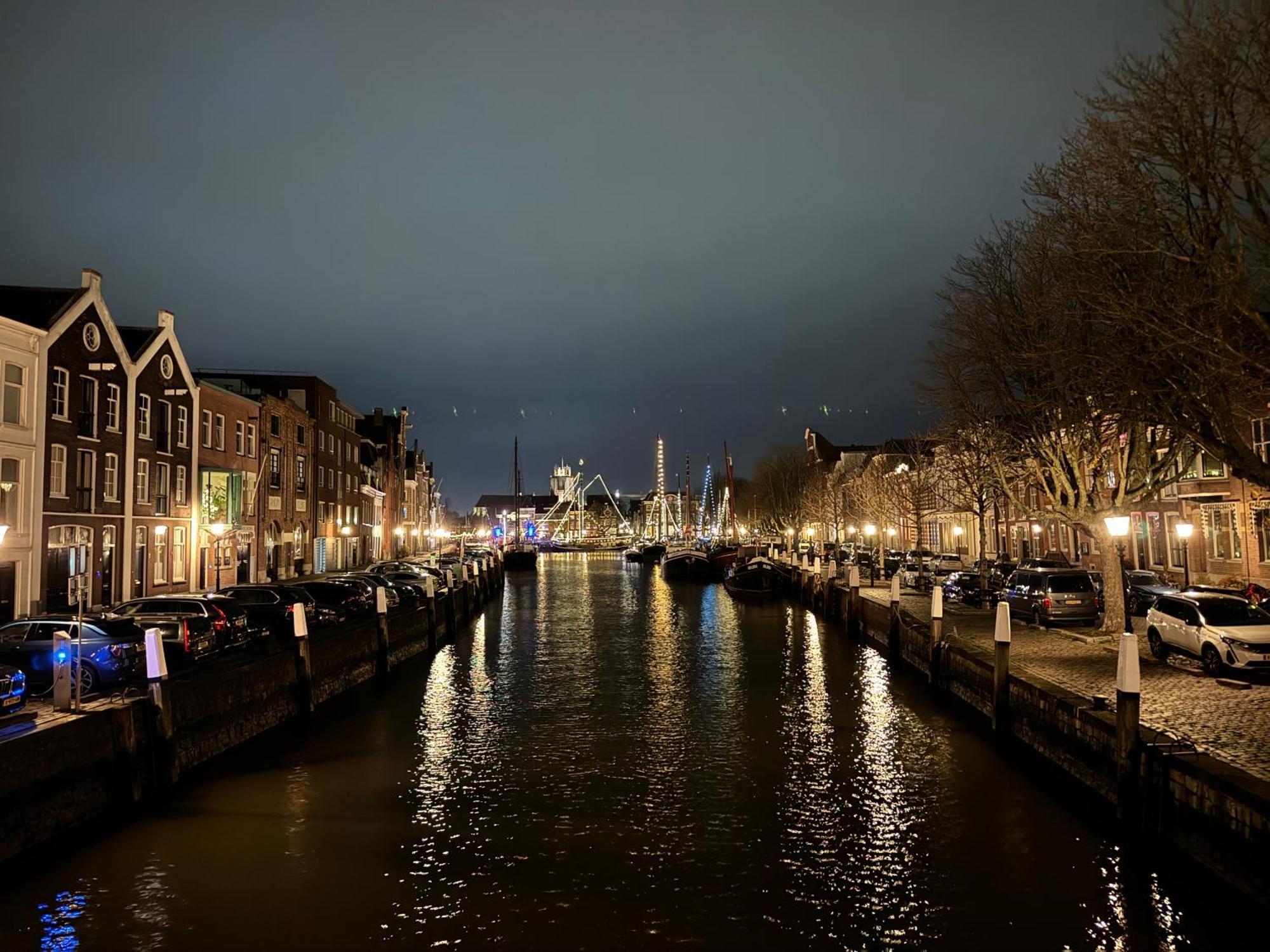 Apartment Lange Geldersekade 3, Dordrecht 80 M2 المظهر الخارجي الصورة